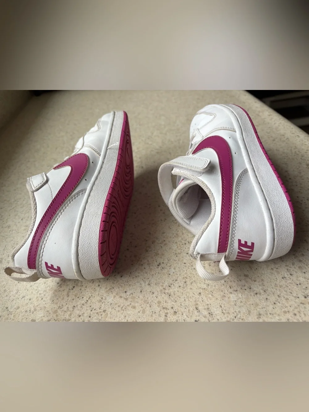 Nike Kids Shoes White & Magenta Low-Top Sneakers in Size 3 Kid Girls